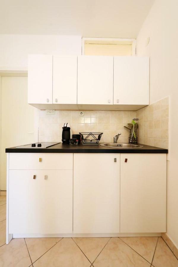 Apartman Bluemarin Lägenhet Pakoštane Exteriör bild