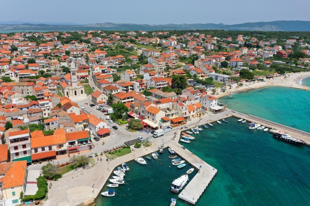 Apartman Bluemarin Lägenhet Pakoštane Exteriör bild